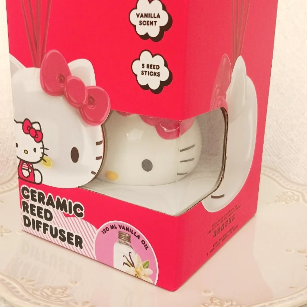 Hello Kitty Ceramic Reed Diffuser Set - Picture 9 of 10